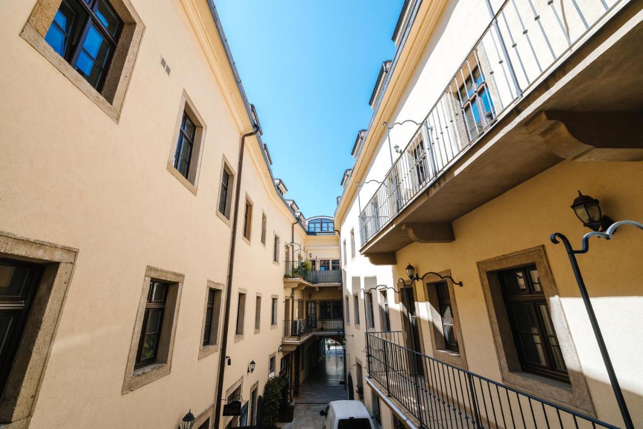 Michalska Residence 1 Bratislava Buitenkant foto